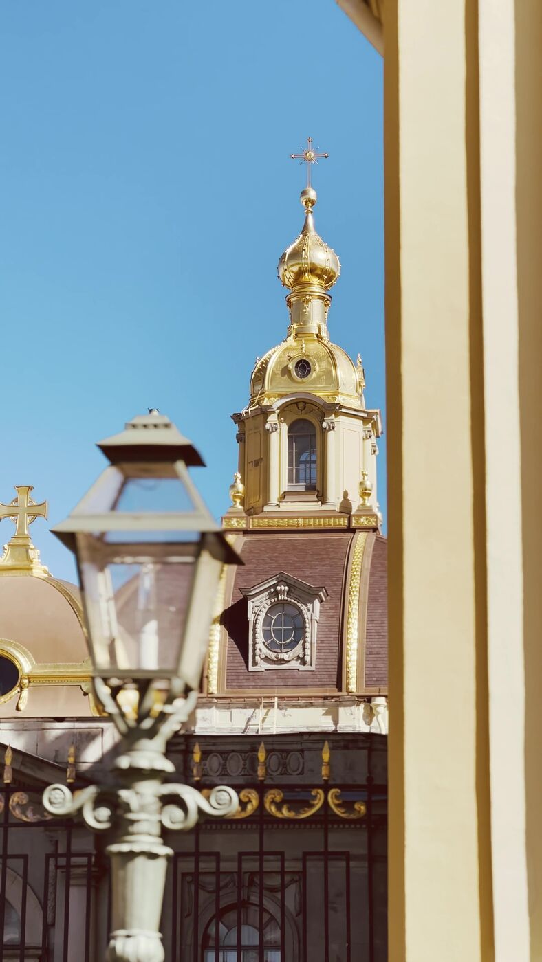 Cúpula dorada de una iglesia barroca del Salzkammergut