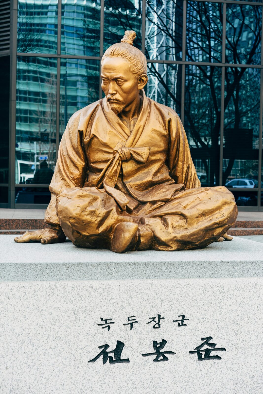 Statue of a meditating Buddhist monk
