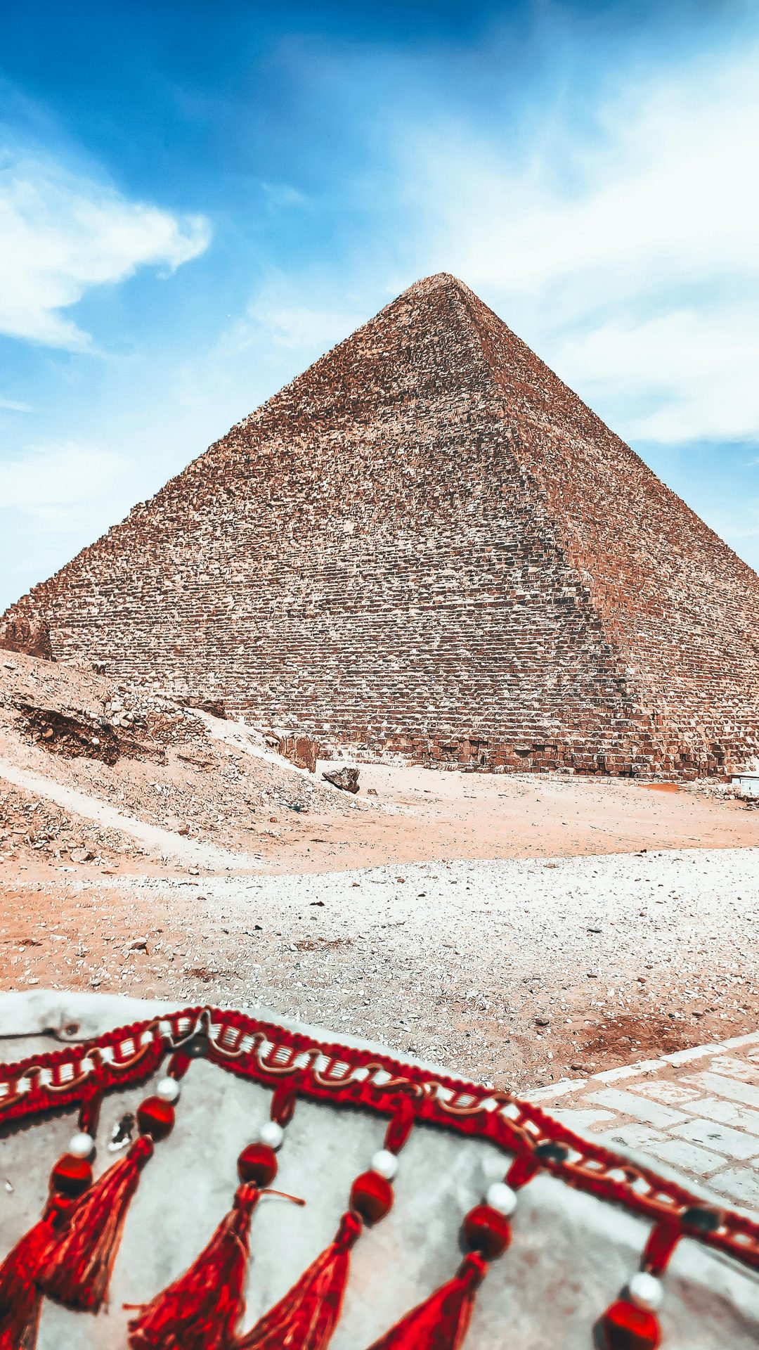 Editorial of the Pyramid of Cheops