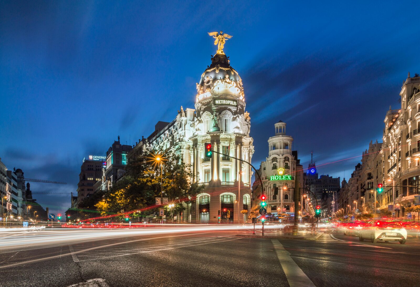 The Metropolis Building on Madrid's Gran Vía at dusk