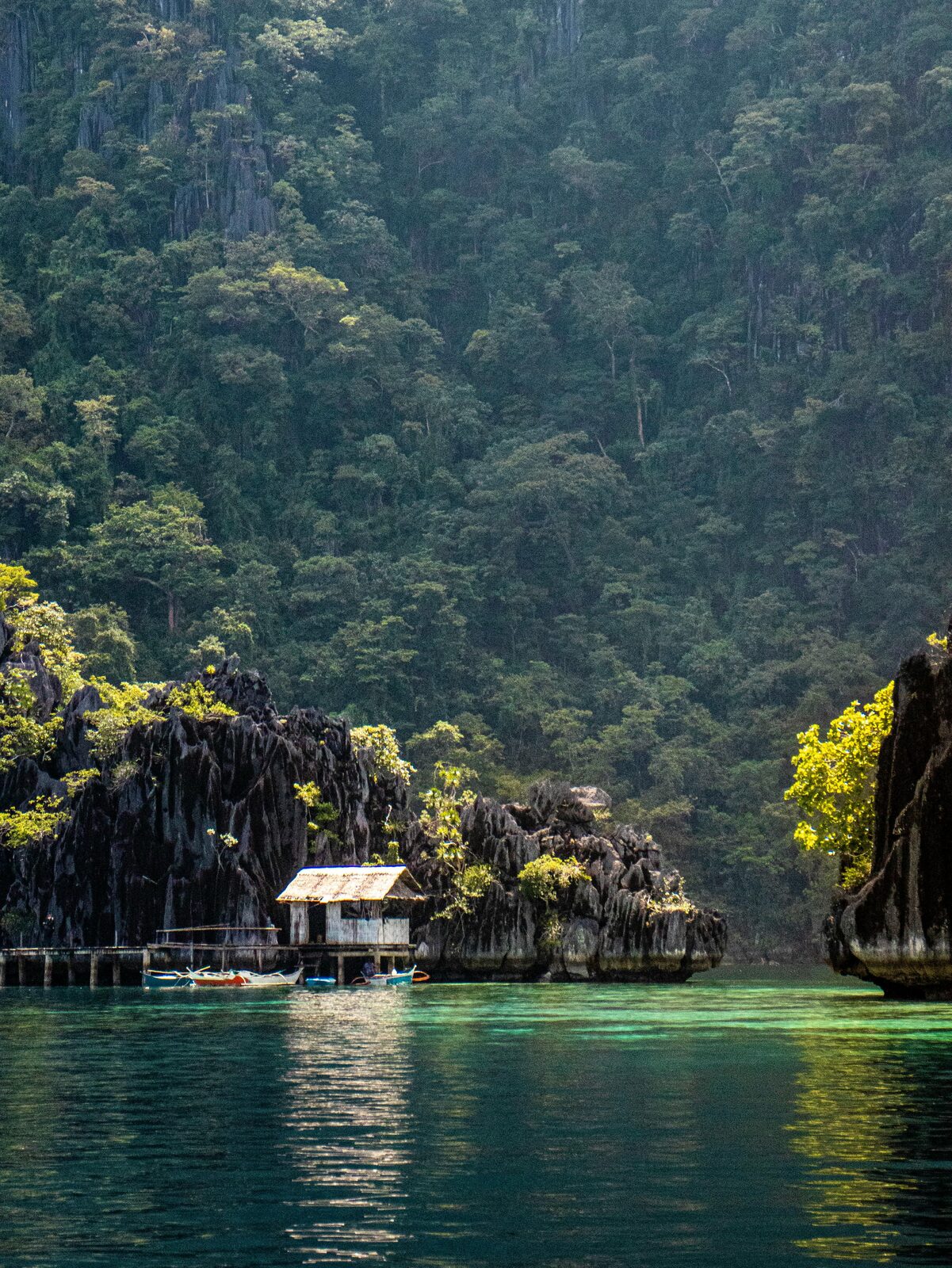 Hidden lagoon with turquoise water in El Nido