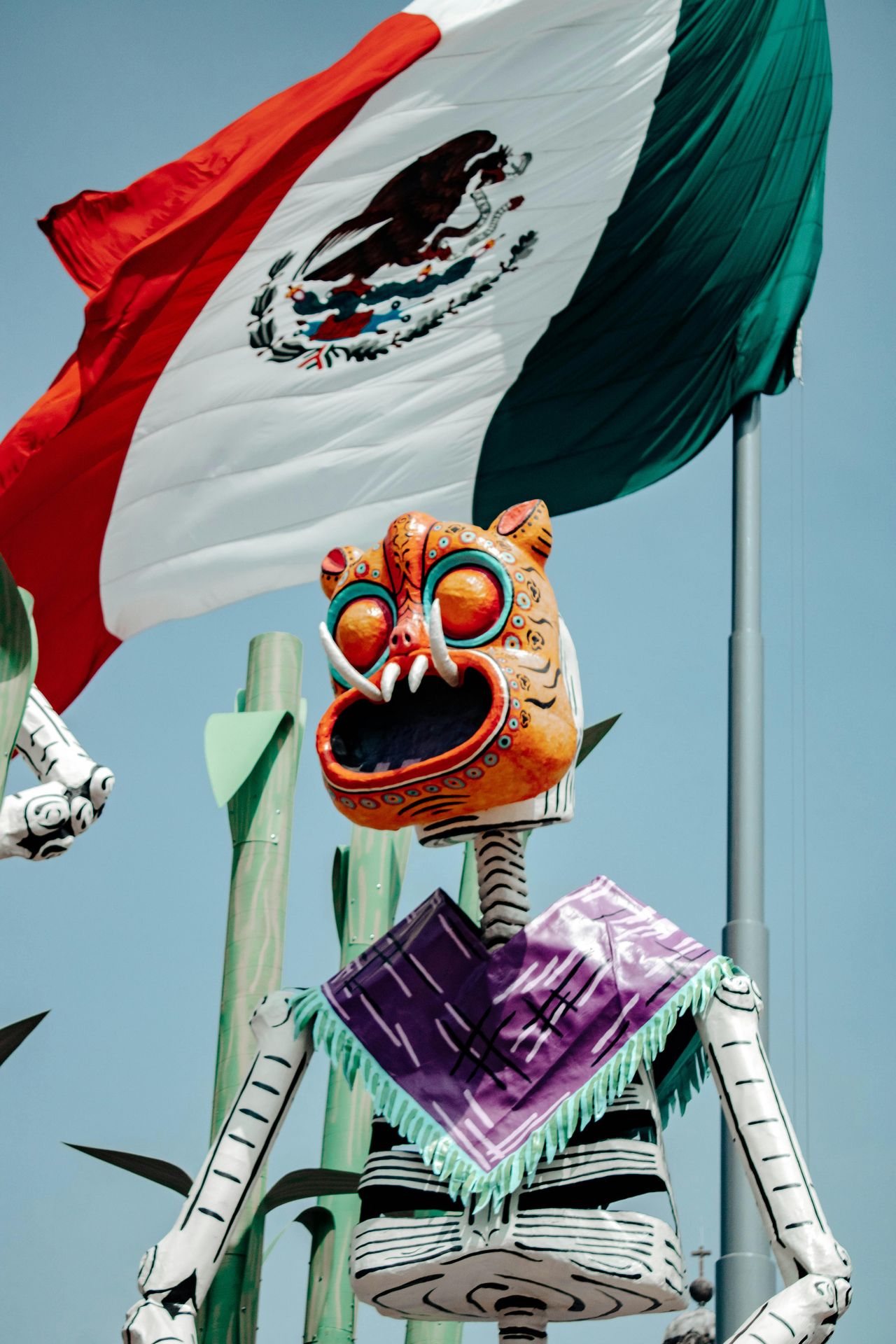 Mexican cartonería figure